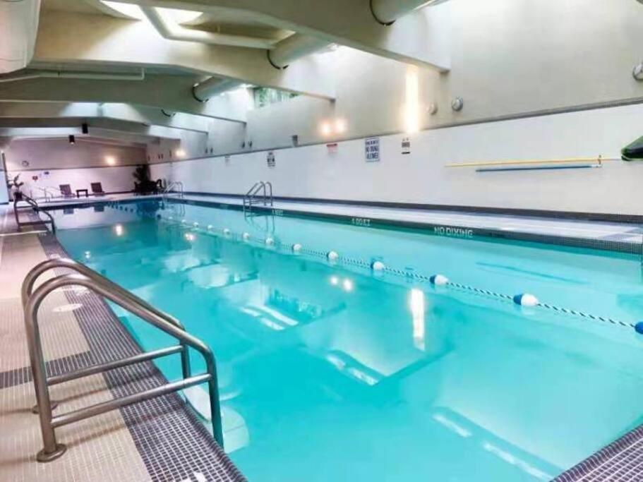 Apartmán Downtown 4Bd 2Ba View Skytrain 2 Free Parking Vancouver Exteriér fotografie
